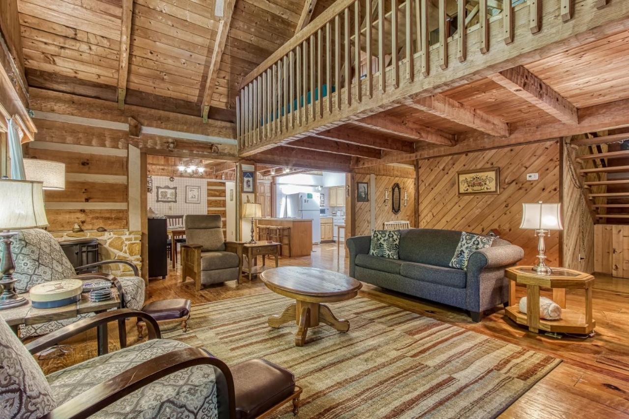 Valhalla - Private Rustic Getaway Cabin 塞维尔维尔 外观 照片