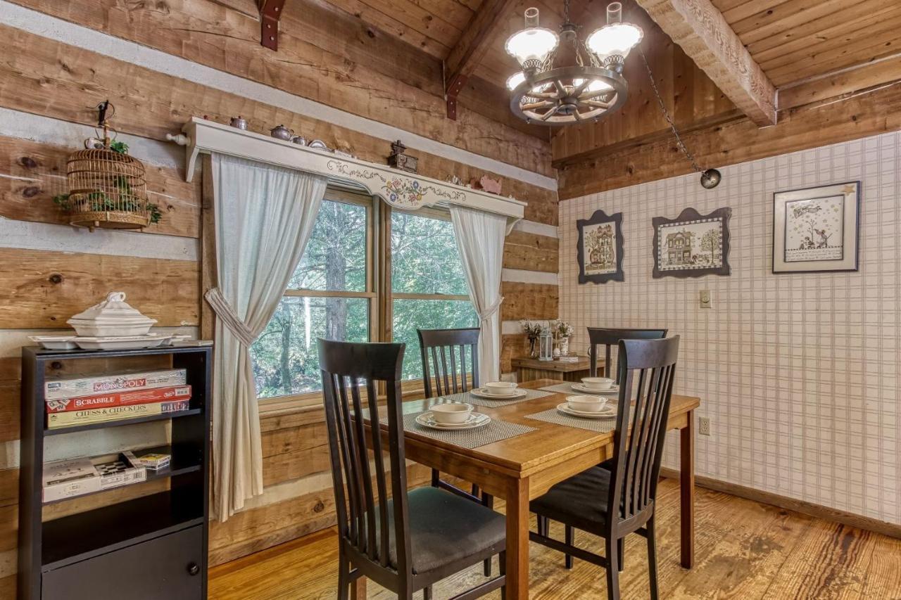 Valhalla - Private Rustic Getaway Cabin 塞维尔维尔 外观 照片
